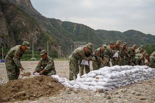 约内斯库谈与库里三分大战：无论结果如何 肯定会有重战赛